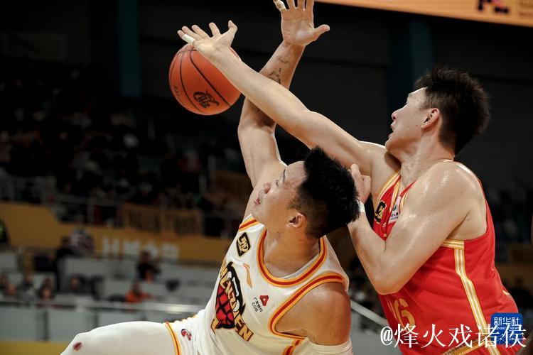 CBA-六人得分上双 浙江方兴渡大胜深圳马可波罗